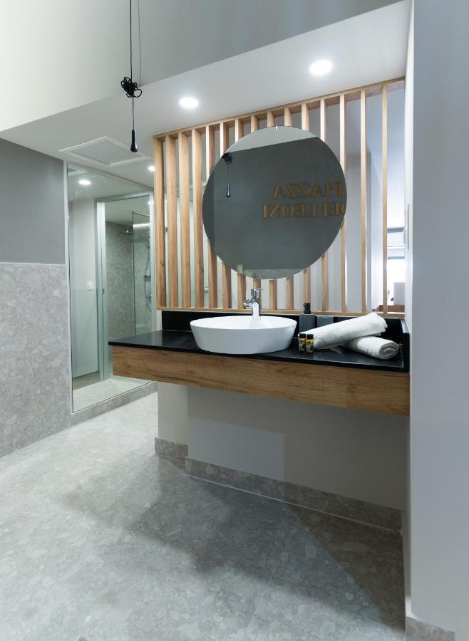Jacuzzi Suite Piazza Dei Leoni Heraklion  Екстер'єр фото