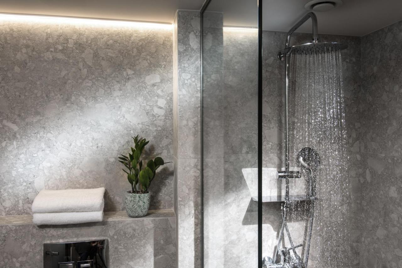 Jacuzzi Suite Piazza Dei Leoni Heraklion  Екстер'єр фото